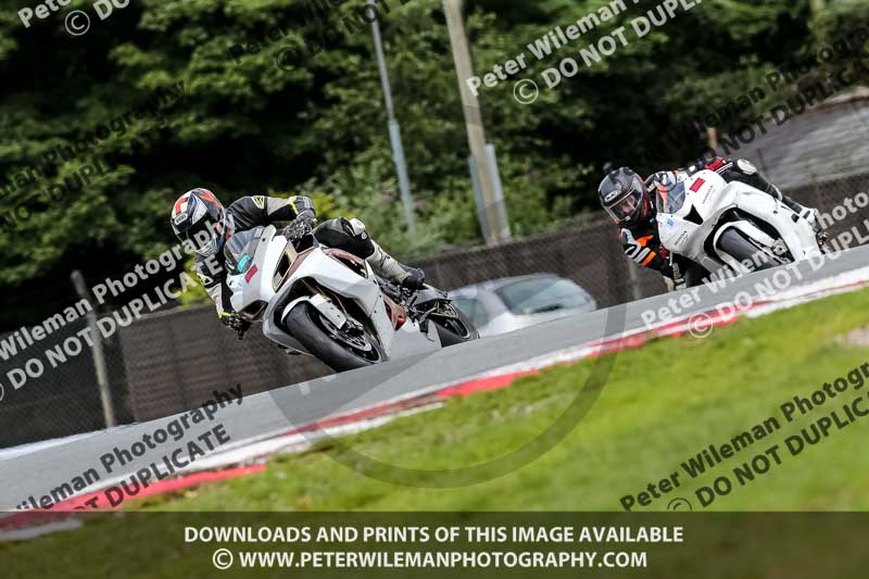 PJM Photography;anglesey;brands hatch;cadwell park;croft;donington park;enduro digital images;event digital images;eventdigitalimages;mallory;no limits;oulton park;peter wileman photography;racing digital images;silverstone;snetterton;trackday digital images;trackday photos;vmcc banbury run;welsh 2 day enduro